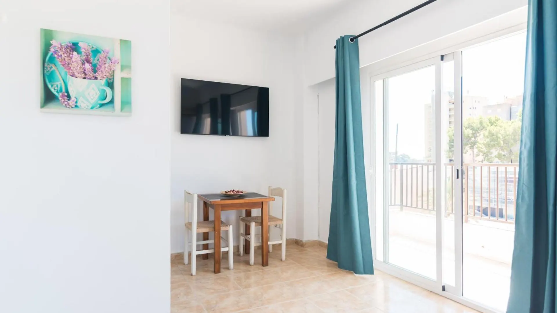 ** מלון דירות פלמה דה מיורקה Hotel Lis Mallorca ספרד